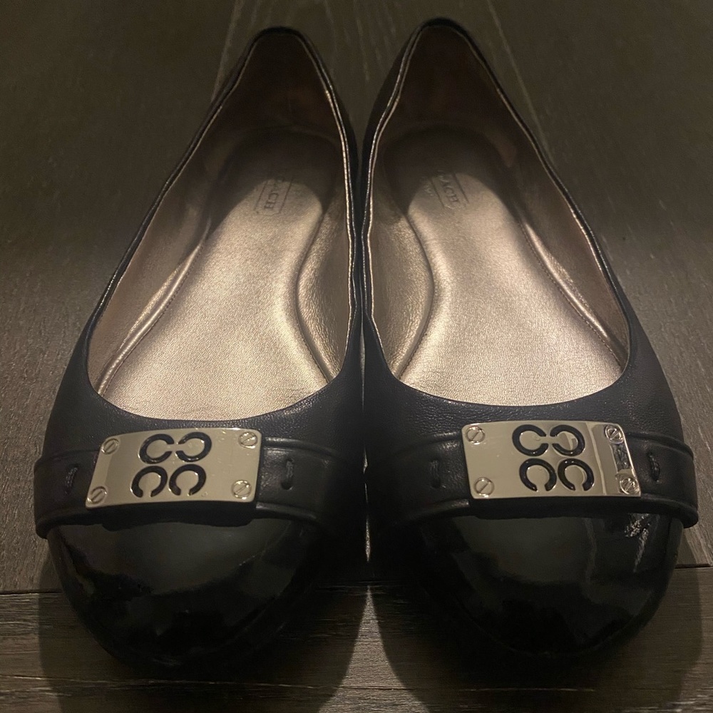 Black Coach Flats